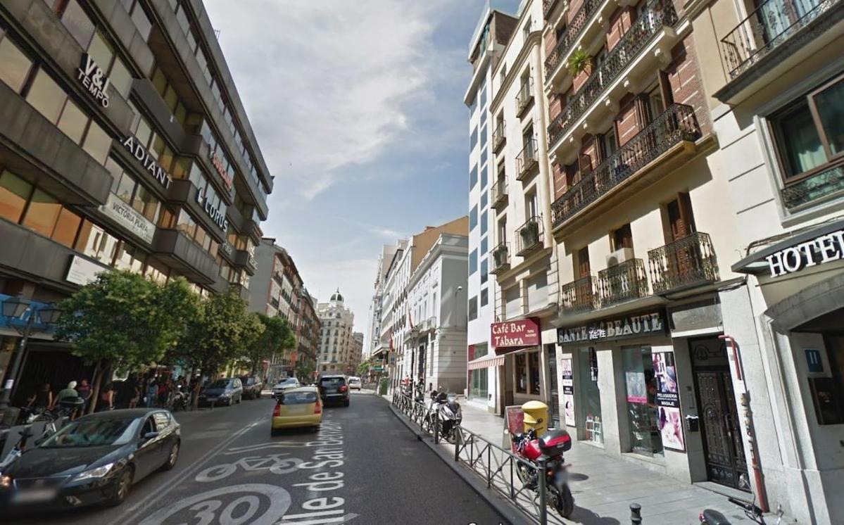 Ap Edificio Gran Via -Quinto Piso Sin Ascensor- Apartment Madrid Luaran gambar