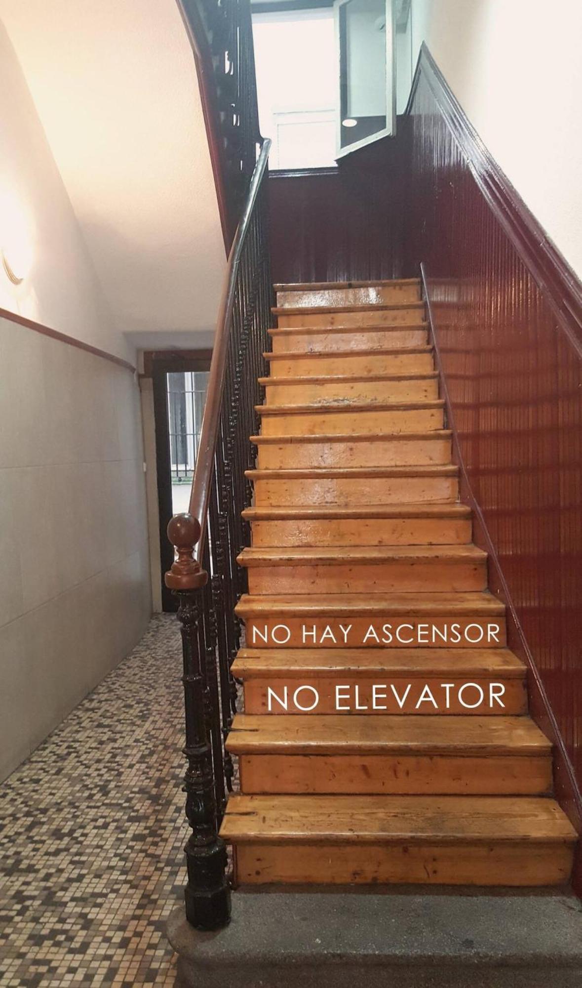 Ap Edificio Gran Via -Quinto Piso Sin Ascensor- Apartment Madrid Luaran gambar
